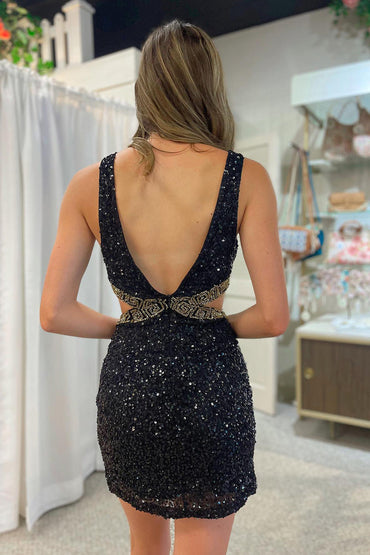 Jessamine | Robe fourreau noire à paillettes et col en V