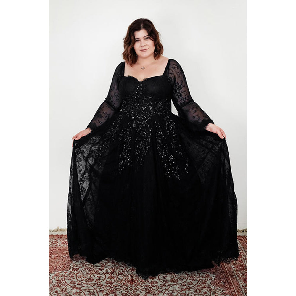 Elegant Sweetheart Neck Long Flare Sleeve Back Lace Up Full Lace A Line Gothic Black Wedding Dress