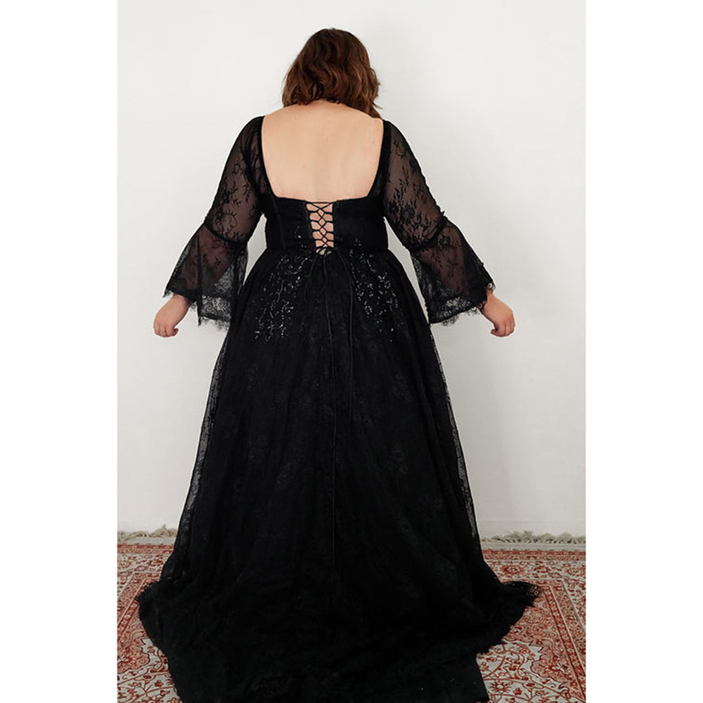 Elegant Sweetheart Neck Long Flare Sleeve Back Lace Up Full Lace A Line Gothic Black Wedding Dress