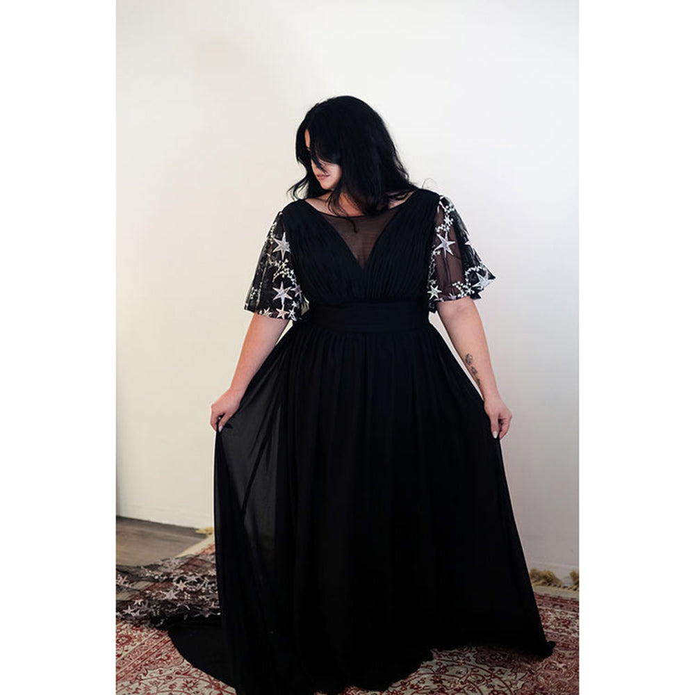 O Neck Short Cap Sleeve Open Back Lace Train A Line Gothic Black Wedding Dress