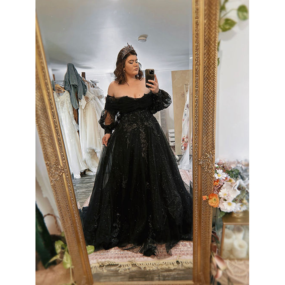 Sexy Split Sweetheart Neck Off the Shoulder Puff Sleeve Back Lace Up Appliques Tulle A Line Gothic Black Wedding Dress