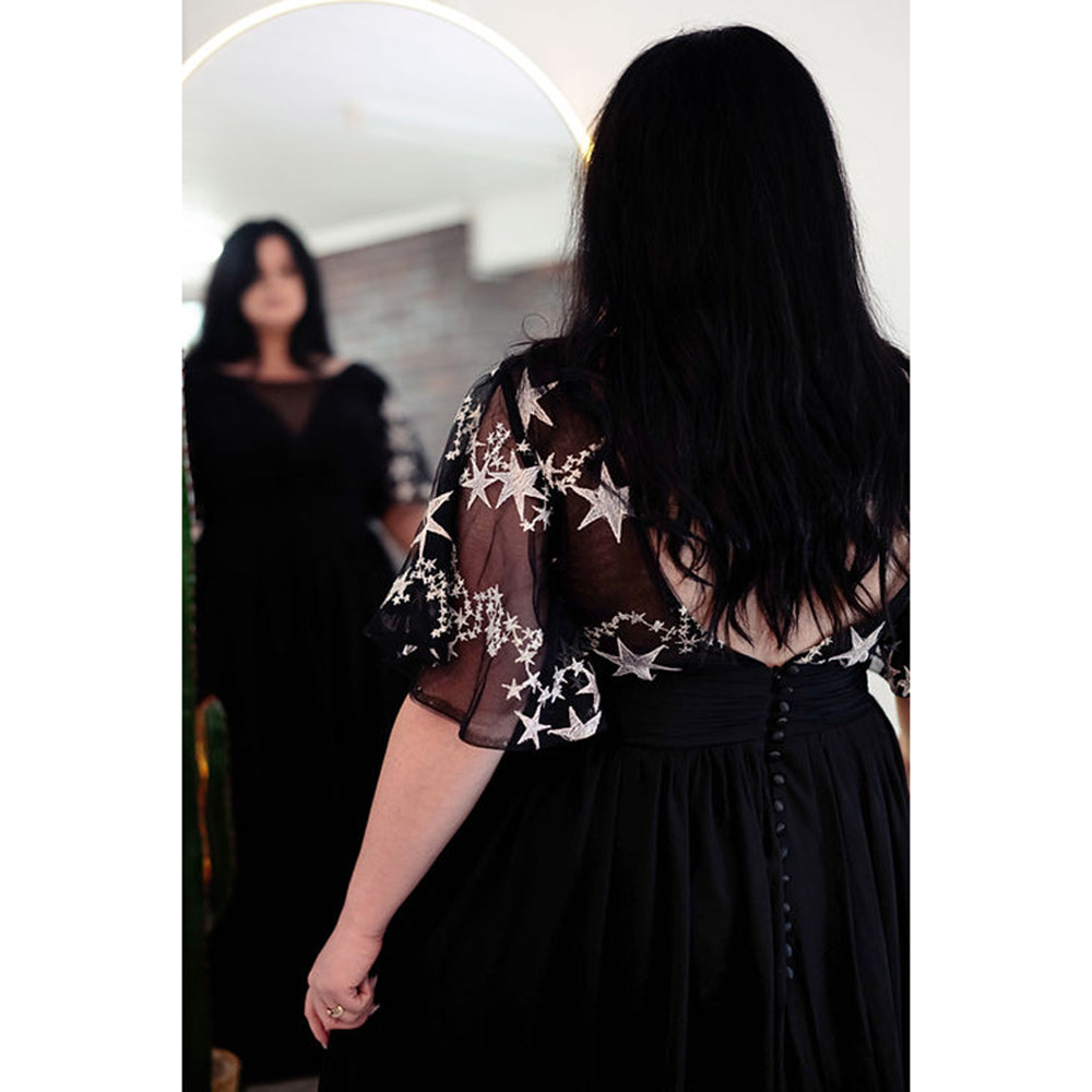 O Neck Short Cap Sleeve Open Back Lace Train A Line Gothic Black Wedding Dress