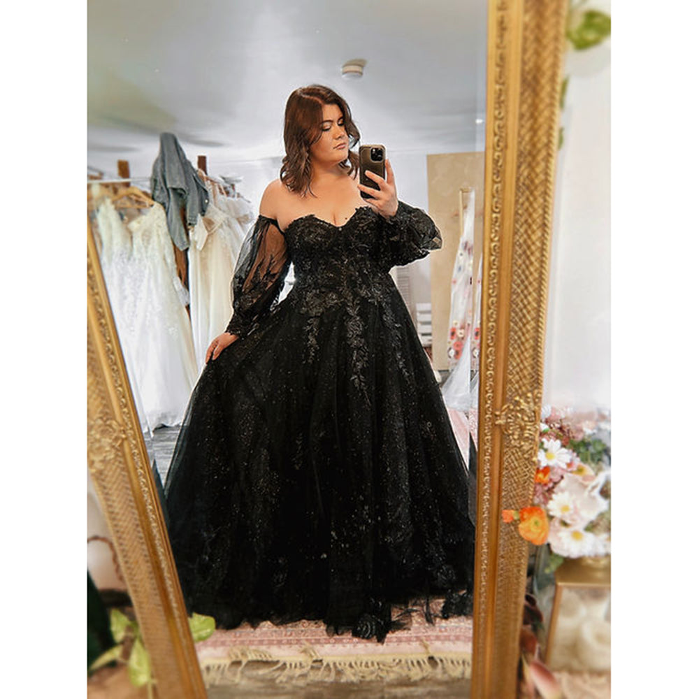 Sexy Split Sweetheart Neck Off the Shoulder Puff Sleeve Back Lace Up Appliques Tulle A Line Gothic Black Wedding Dress