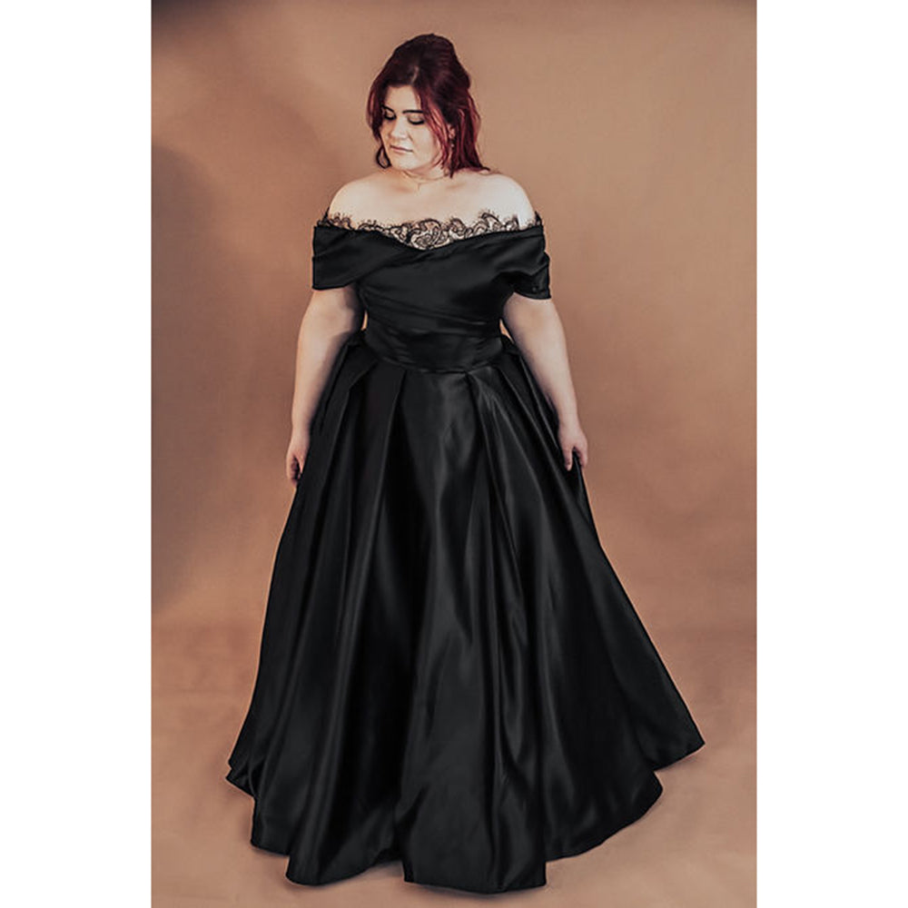 Sexy Lace Strapless Neck Off the Shoulder Short Sleeve Back Lace Up Satin A Line Gothic Black Wedding Dress