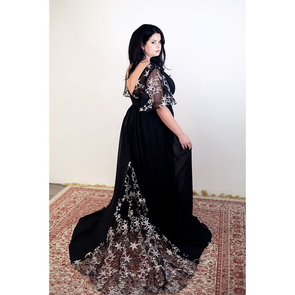 O Neck Short Cap Sleeve Open Back Lace Train A Line Gothic Black Wedding Dress