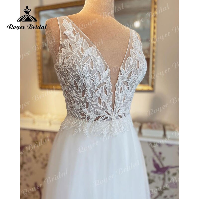Boho Tank Wedding Dress with Deep V Neck Lace Bodice Tulle A Line Beach vestidos de novia Roycebridal