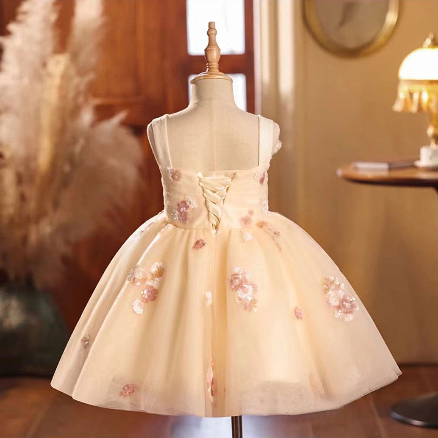 Roycebridal Elegant Champagne Girl Dress Square Collar Dubai Kids Princess Birthday Wedding Party Child Holiday Pageant Gown J056