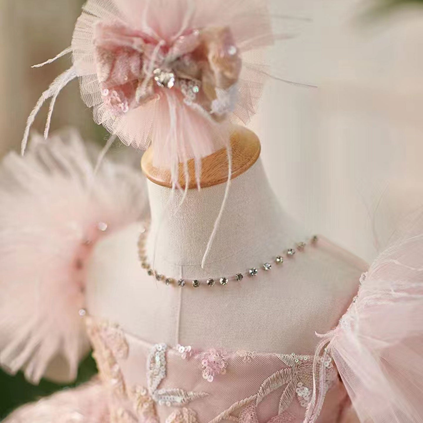 Roycebridal Elegant Pink Flower Girl Dresses with Hairband Feathers for Baby Kids Wedding Birthday Communion Party Pageant J082