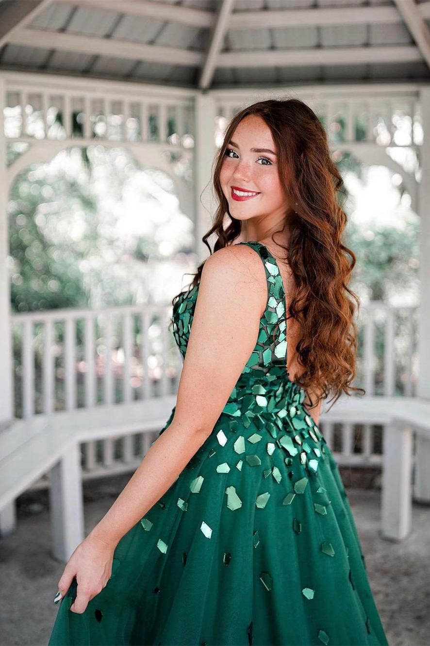 Roycebridal Shelly | A-Line Green V-Neck Sequins Long Prom Dress