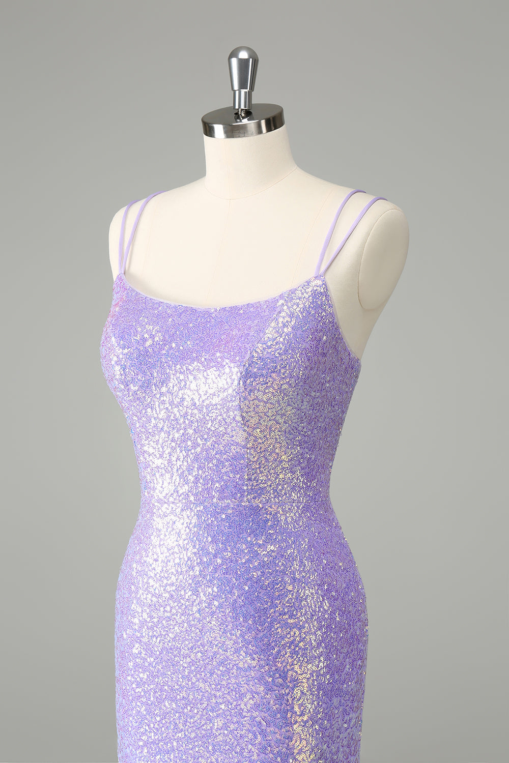 Wunderschönes, figurbetontes, fliederfarbenes, kurzes Homecoming-Kleid mit Korsett und Pailletten und Quaste