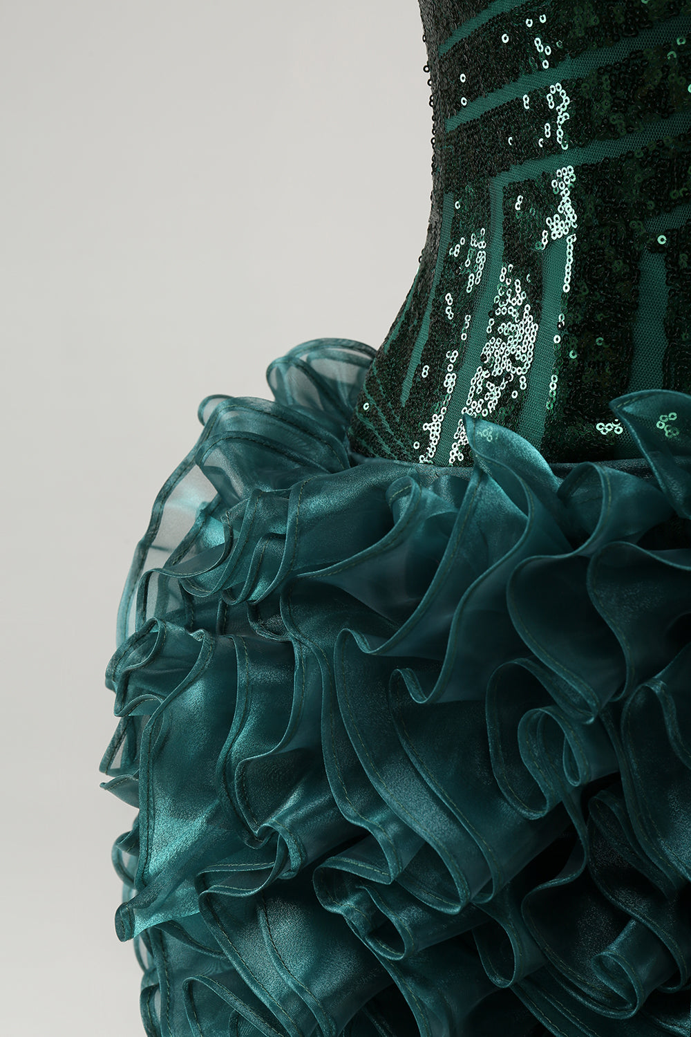Stilvolles dunkelgrünes, figurbetontes, kurzes Homecoming-Kleid mit Pailletten und V-Ausschnitt und abnehmbarem Rock