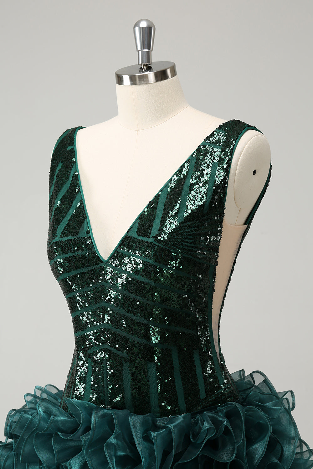 Stilvolles dunkelgrünes, figurbetontes, kurzes Homecoming-Kleid mit Pailletten und V-Ausschnitt und abnehmbarem Rock