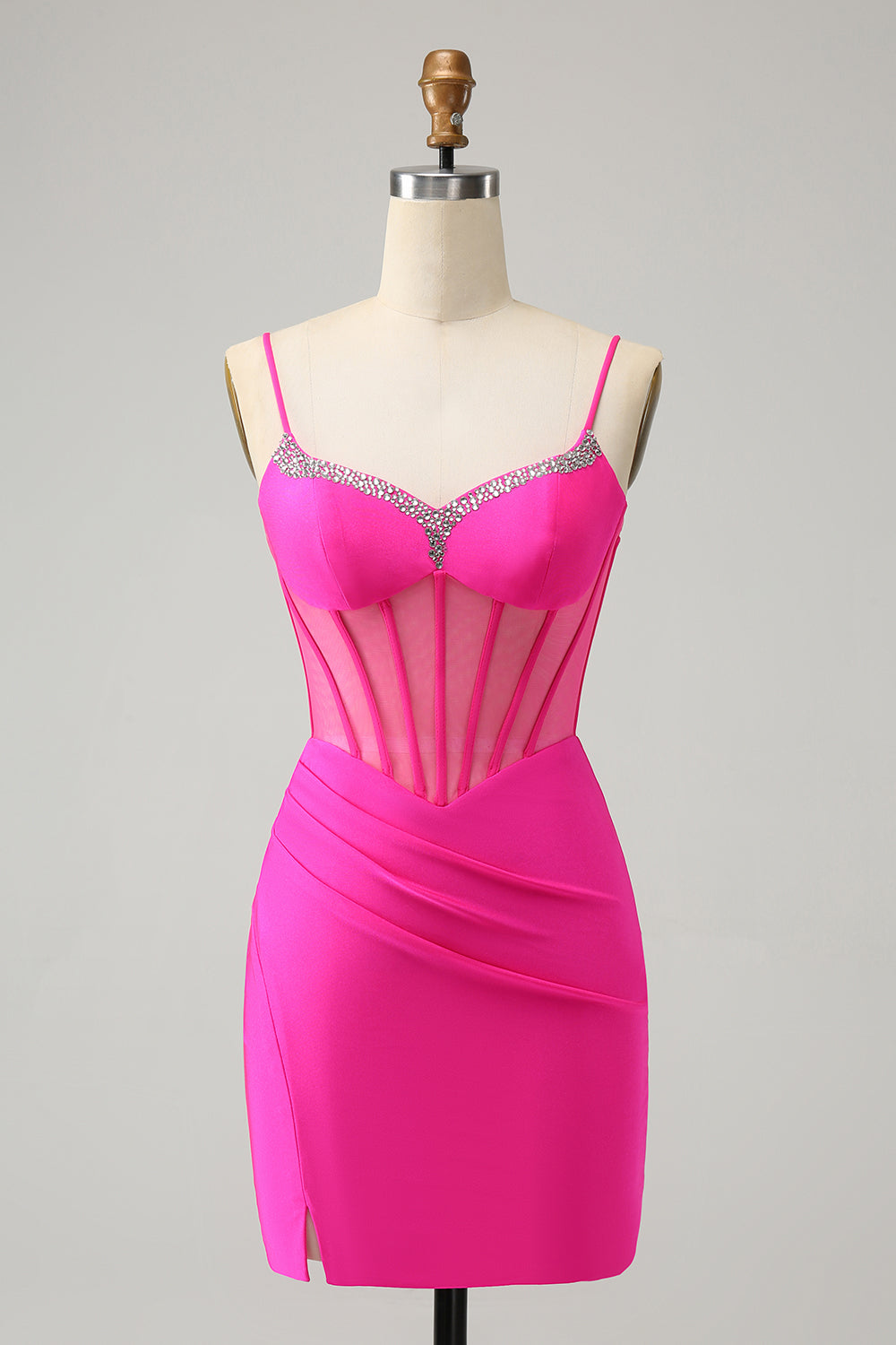 Stilvolles lilafarbenes, figurbetontes, kurzes Homecoming-Kleid mit Perlenbesatz und Schnürung am Rücken