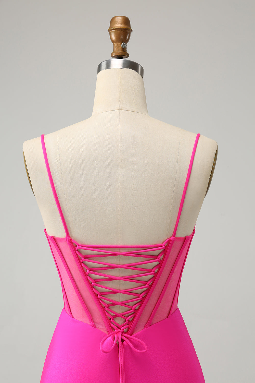 Stilvolles, figurbetontes, kurzes Homecoming-Kleid in Fuchsia mit Schnürung am Rücken und Perlenbesatz im Korsett-Stil