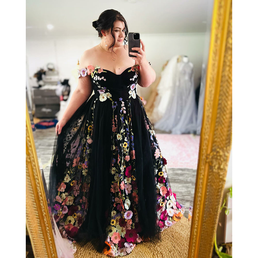 Sexy Sweetheart Neck Off the Shoulder Open Back Color Decals A Line Gothic Black Wedding Dress