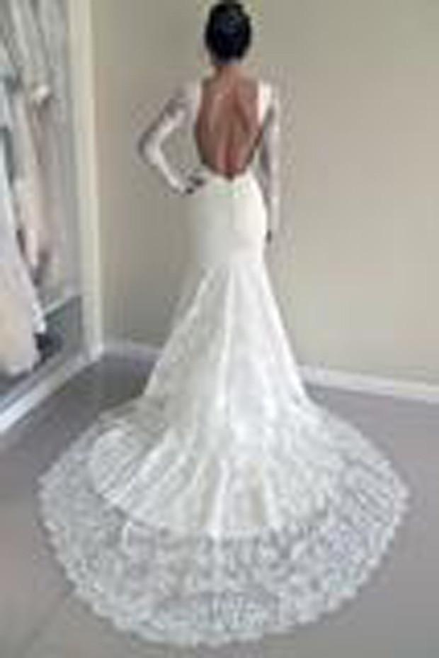 Robe de mariée sirène en dentelle blanche Roycebridal, manches longues, dos nu, avec traîne, MW181