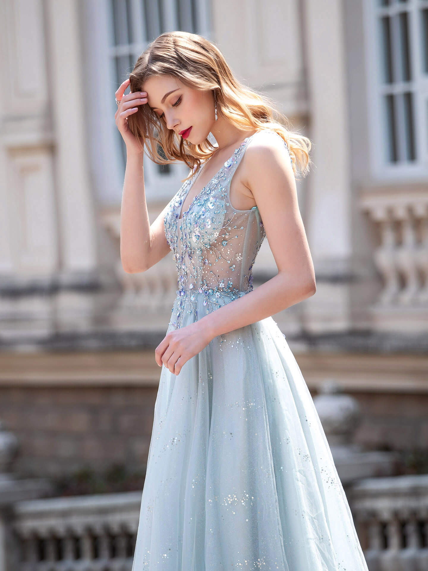 Roycebridal A-line Tulle V-neck Luxurious Sexy Formal Evening Dresses Sleeveless Floor Length