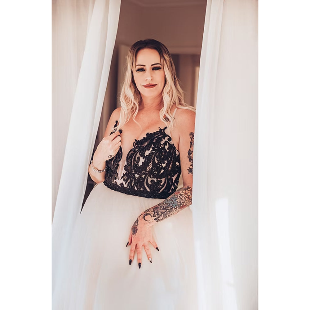 Sexy V Neck Spaghetti Straps Lace Top Tulle A Line Gothic Black Wedding Dress