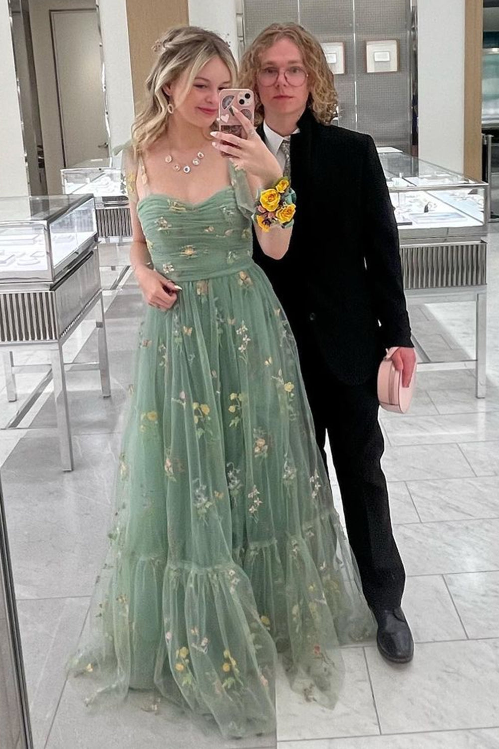 Roycebridal Rowan | Langes Ballkleid in A-Linie mit Herzausschnitt und Stickerei