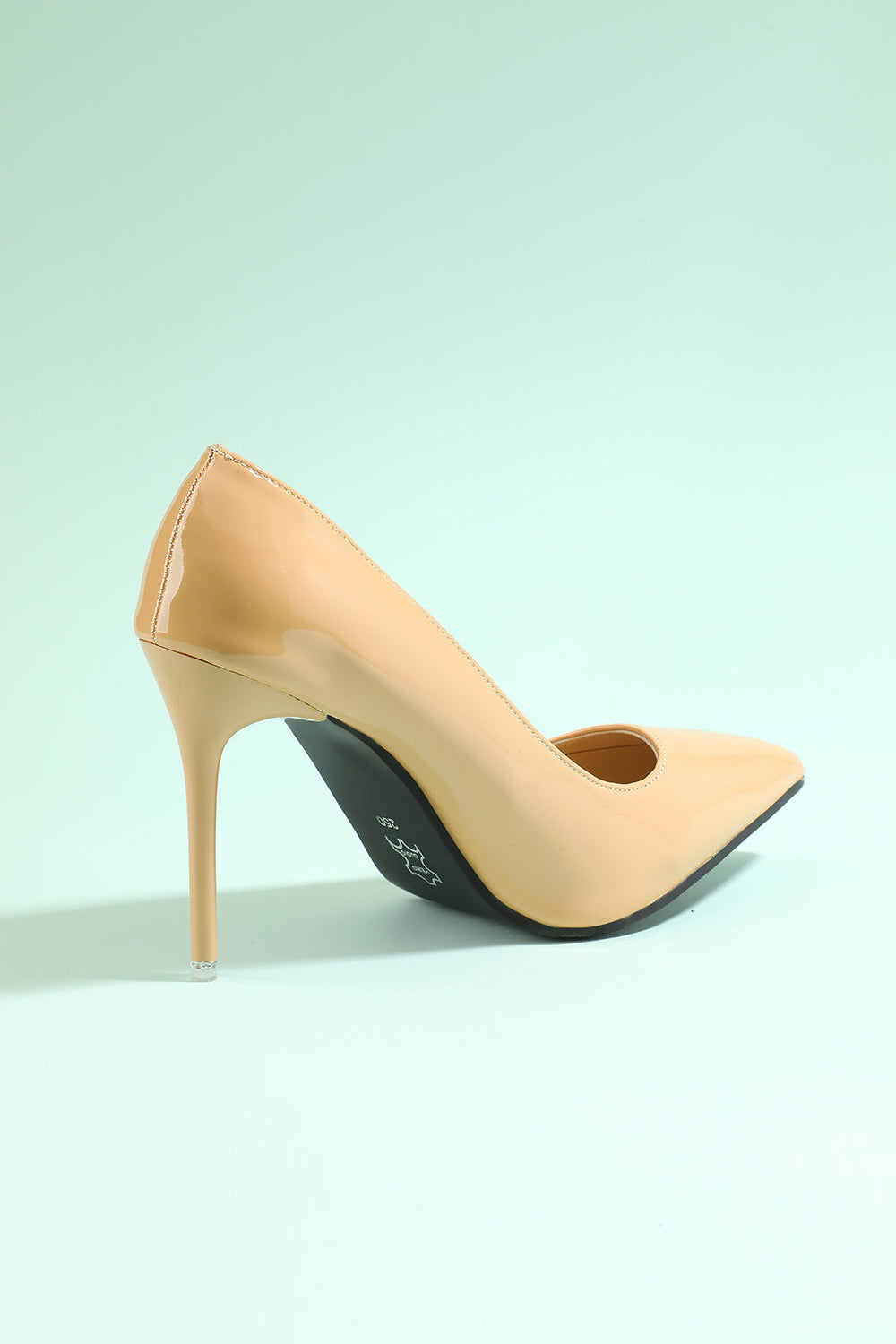 Talons pointus élégants