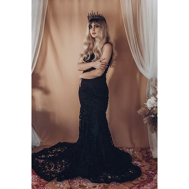 Sexy V Neck Spaghetti Straps Open Back Full Lace Appliques Mermaid Gothic Black Wedding Dress