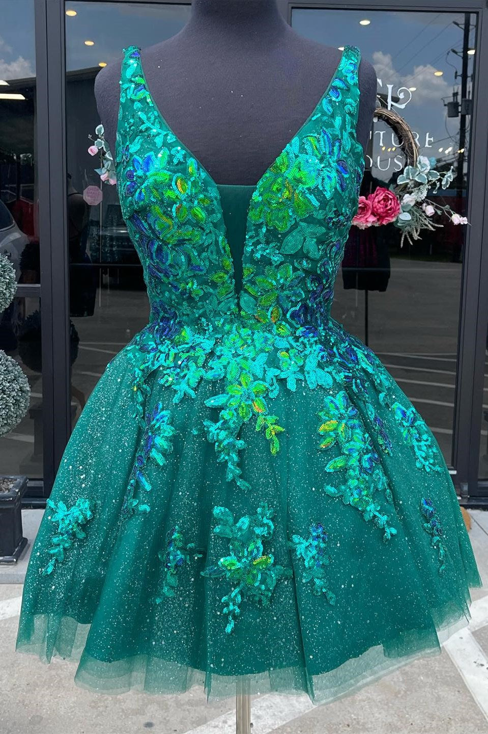 Davina | Kurzes Homecoming-Kleid mit tiefem Ausschnitt und V-Ausschnitt in A-Linie
