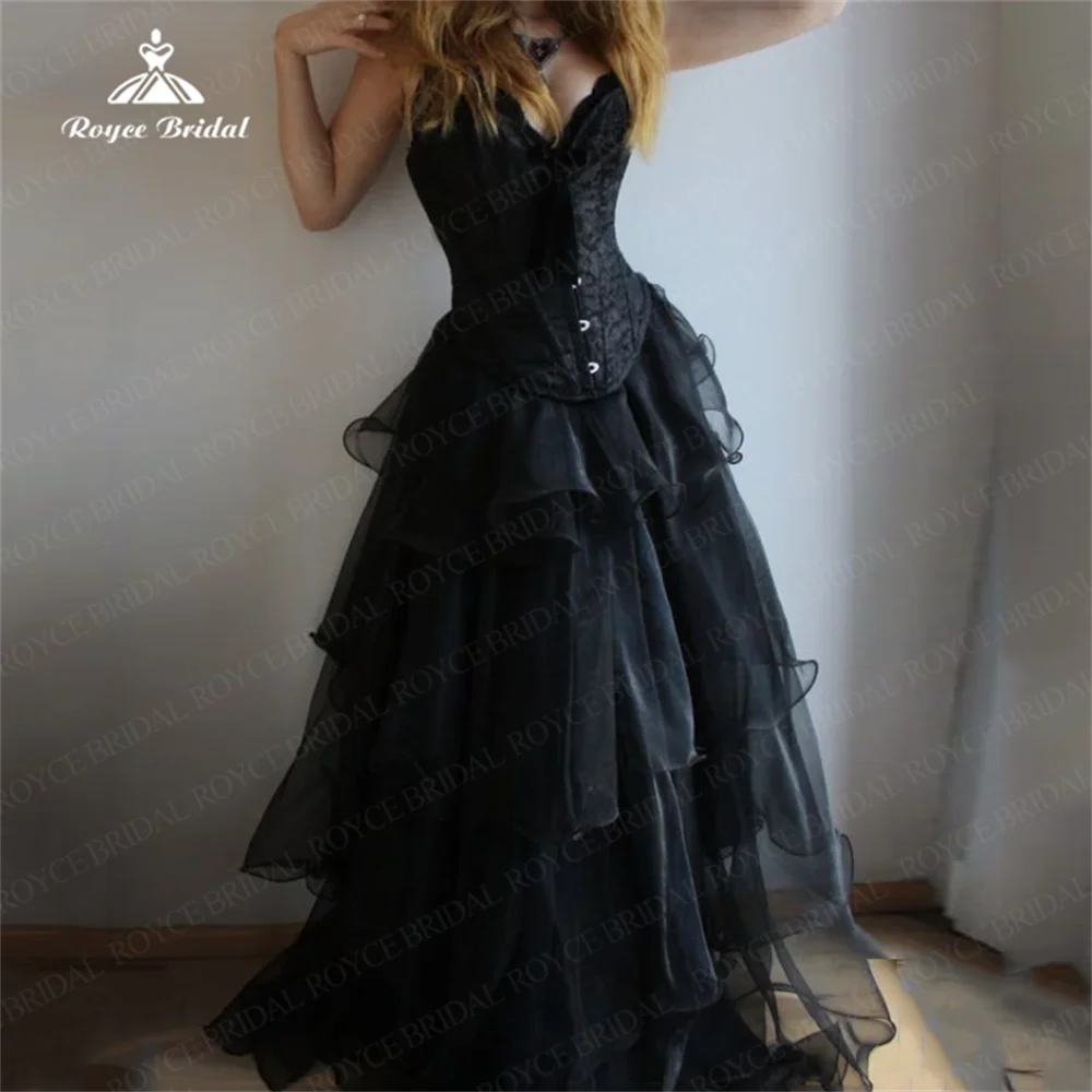 Robe de mariée trapèze en organza noir avec appliques en dentelle, manches en cœur, personnalisable, à volants et à plusieurs niveaux