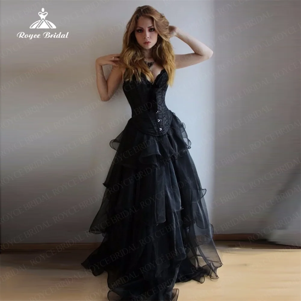 Robe de mariée trapèze en organza noir avec appliques en dentelle, manches en cœur, personnalisable, à volants et à plusieurs niveaux