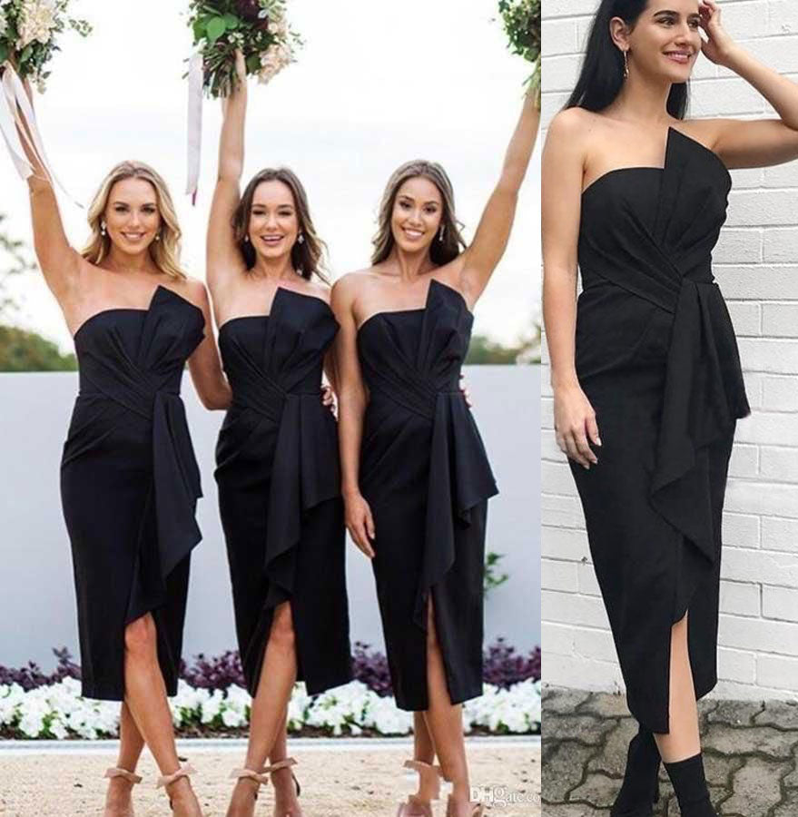 Einfache Tee Länge Schwarze Brautjungfernkleider Ärmellos