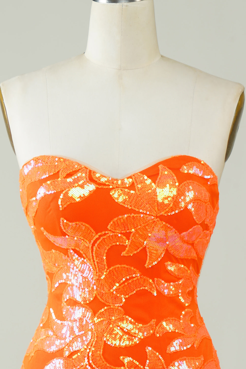 Robe de soirée moulante orange sans bretelles