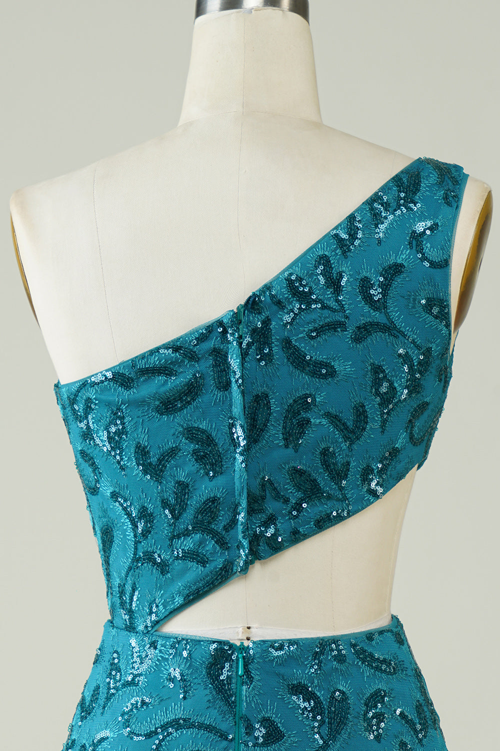 Blaues, glitzerndes, enges Homecoming-Kleid mit Aussparung