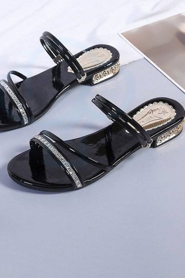 Schwarze Riemchensandalen mit niedrigem Blockabsatz und Strass