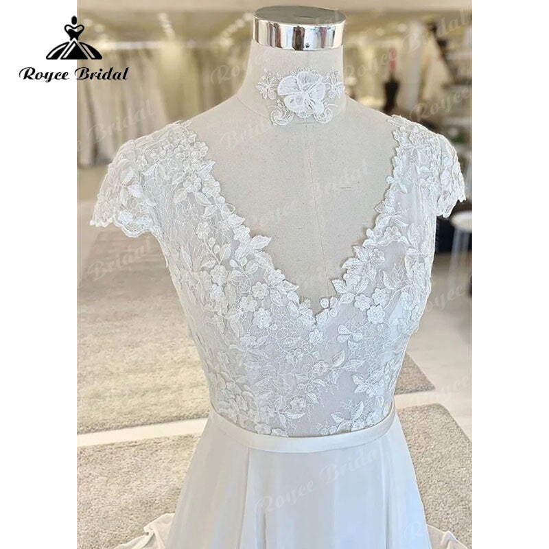 Robe de mariée grande taille à manches courtes et col en V, dos nu, en mousseline de soie, coupe trapèze, style vintage, style bohème, été 2025