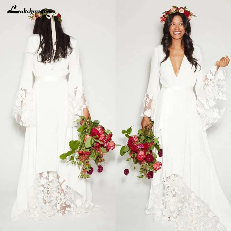 Robe de mariée bohème simple à manches longues et col en V profond, style hippie, grande taille
