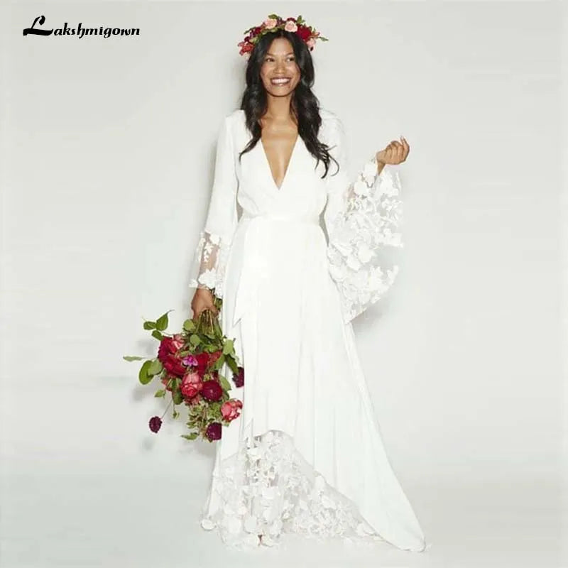 Robe de mariée bohème simple à manches longues et col en V profond, style hippie, grande taille