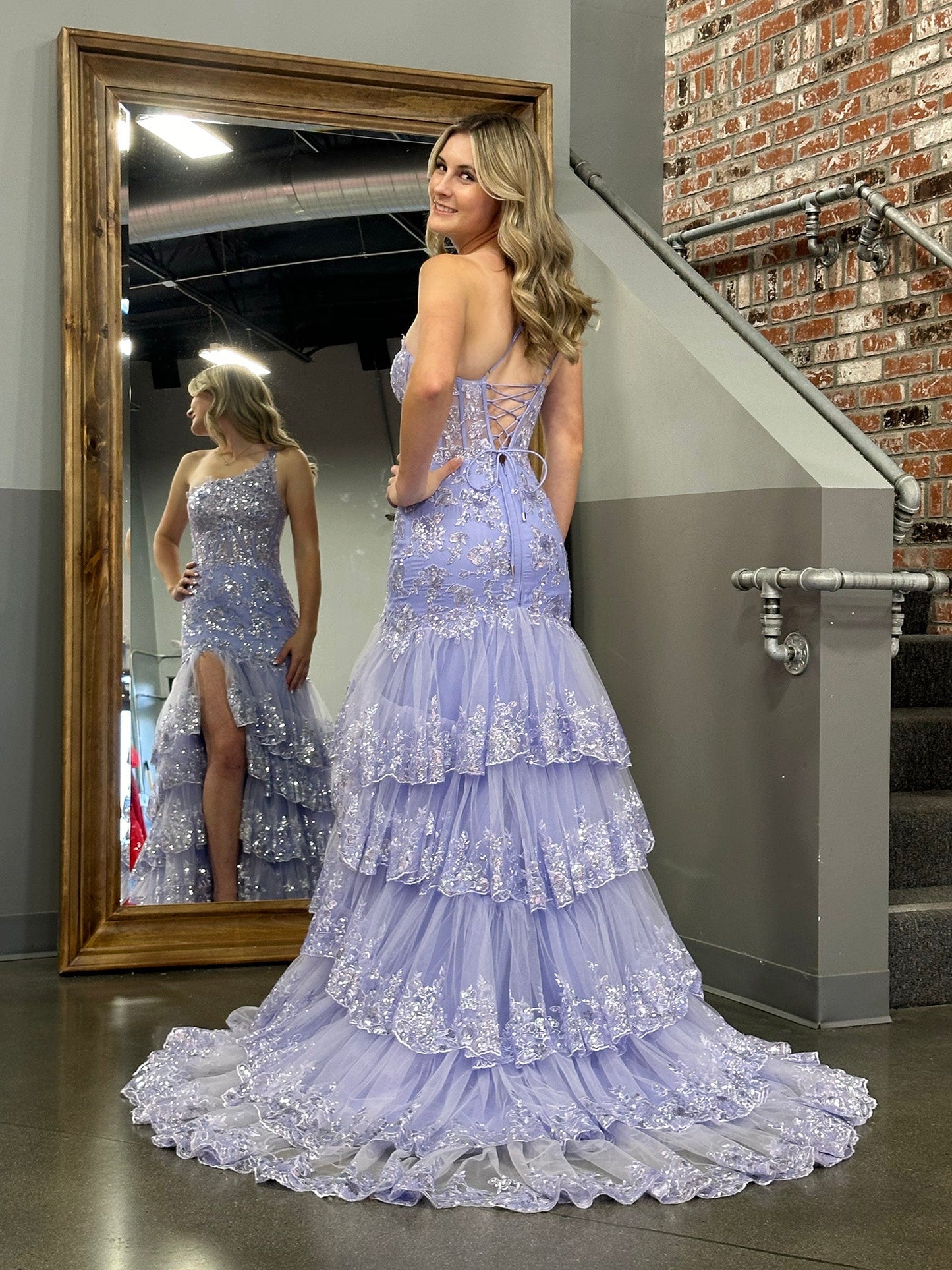 Roycebridal Andrea |Etuikleid mit einer Schulter, gestuftem Spitzenabschluss, langem Ballkleid
