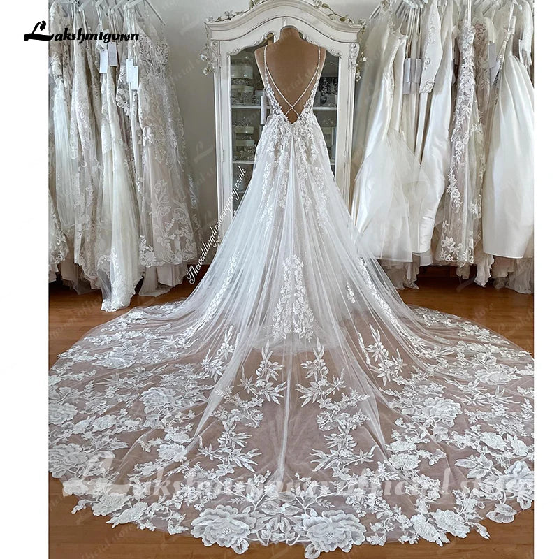 Robe de mariée sexy en dentelle à bretelles spaghetti Roycebridal 2025, décolleté en V plongeant, en tulle, style bohème