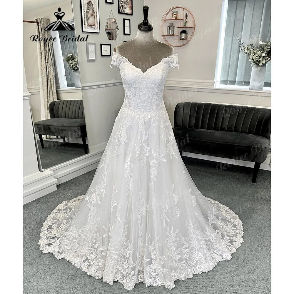 Robe de mariée luxueuse en dentelle, col en V, épaules dénudées, manches courtes, 2024