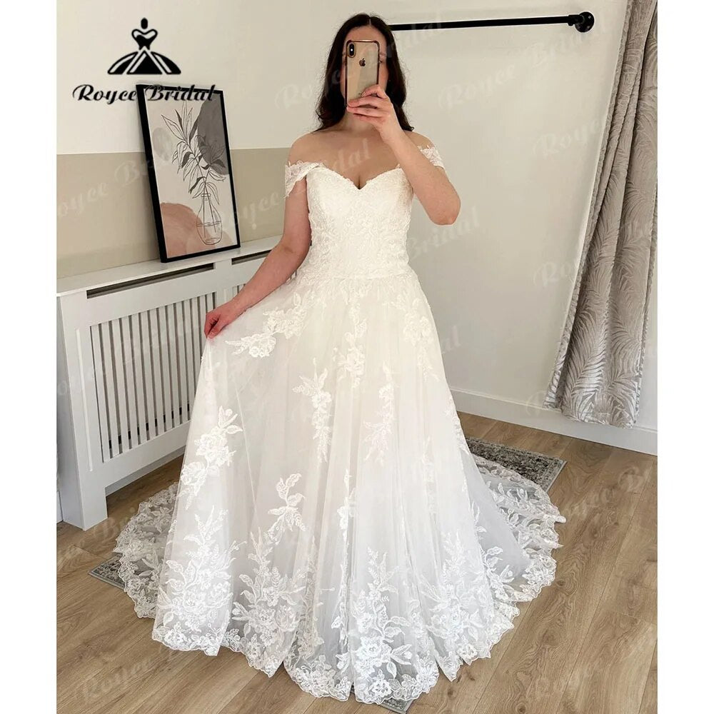 Robe de mariée luxueuse en dentelle, col en V, épaules dénudées, manches courtes, 2024
