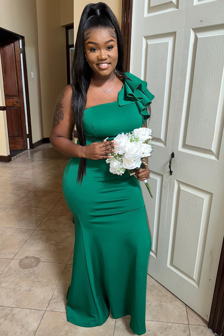 Robe de mariée sirène asymétrique vert émeraude à volants