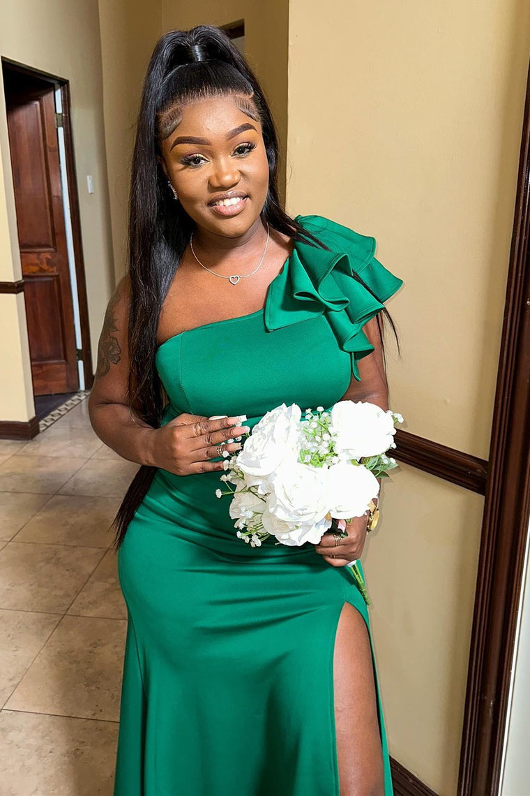Robe de mariée sirène asymétrique vert émeraude à volants