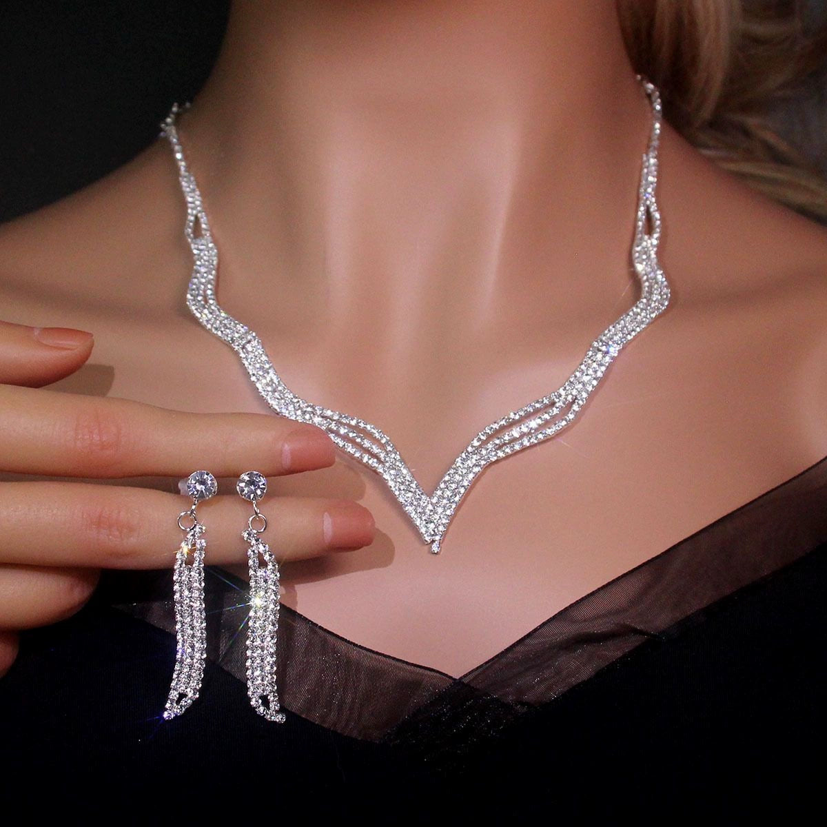 Roycebridal Brautschmuckset für Hochzeiten, Halskette, 2-teiliges Set mit Strasssteinen, Krallenkette, Halskette und Ohrringen, Ornamente