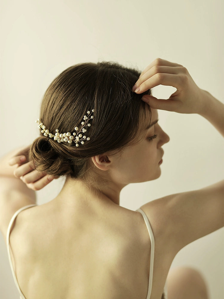 Roycebridal Accessoires de cheveux de mariée simples Peigne à cheveux perlé fait main doré à la mode pour robe de mariée Accessoires de cheveux de demoiselle d'honneur