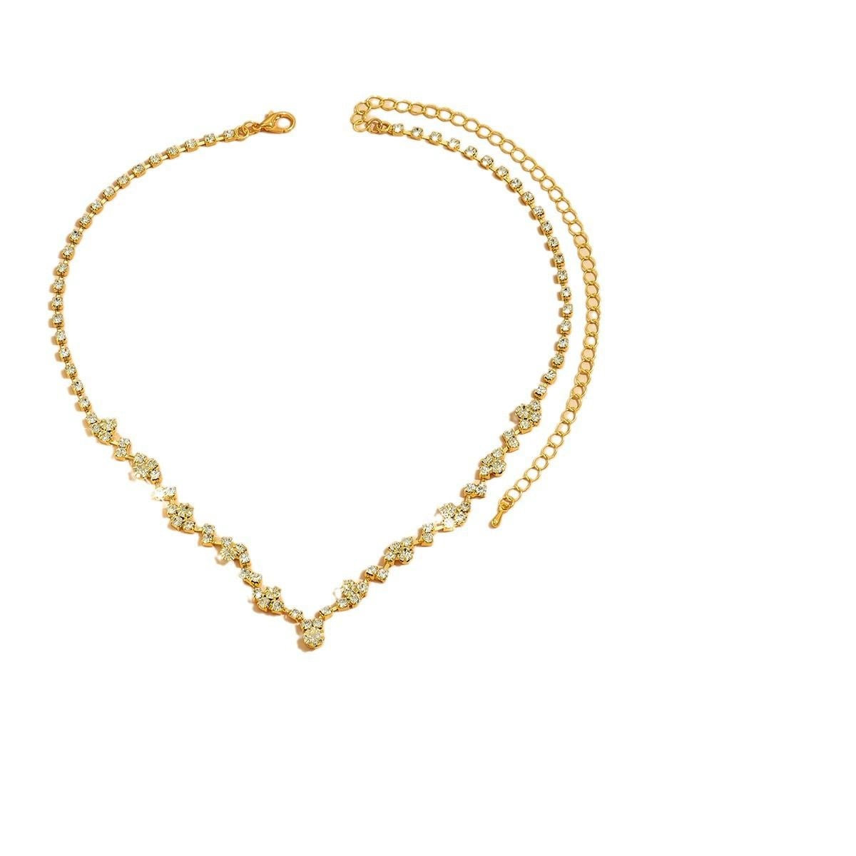 Roycebridal Legierung Strass Intarsien Kristall Voll Diamant Halskette Ohrringe Dreiteiliges Set Brautschmuck