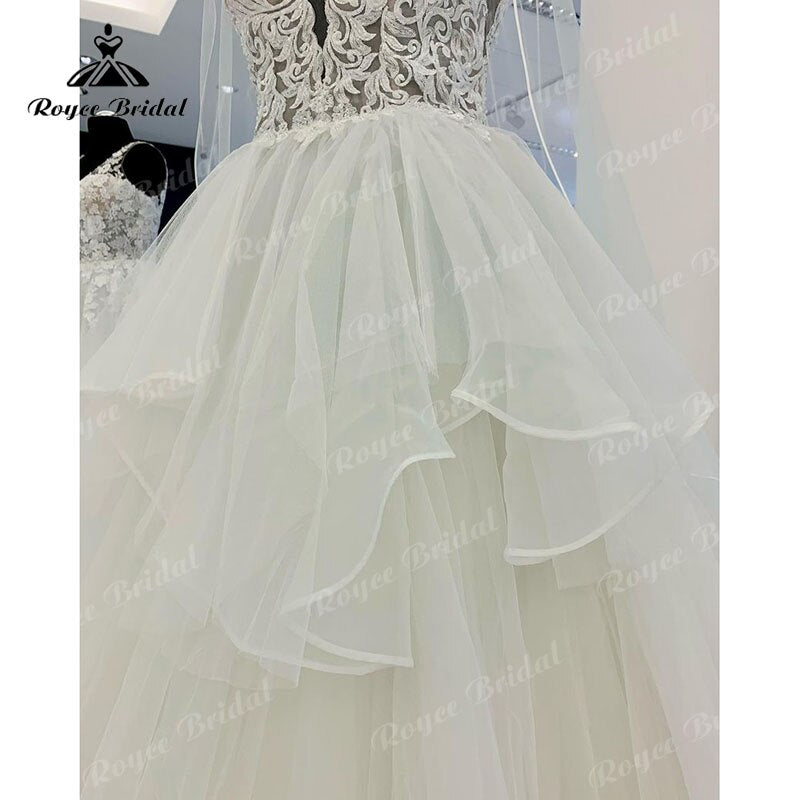 Roycebridal Prinzessin A-Linie Spaghettiträger Brautkleid Tiefer V-Ausschnitt Spitzenmieder Boho Strand Perlenstickereien Hochzeitspartykleider Robe De Mariée