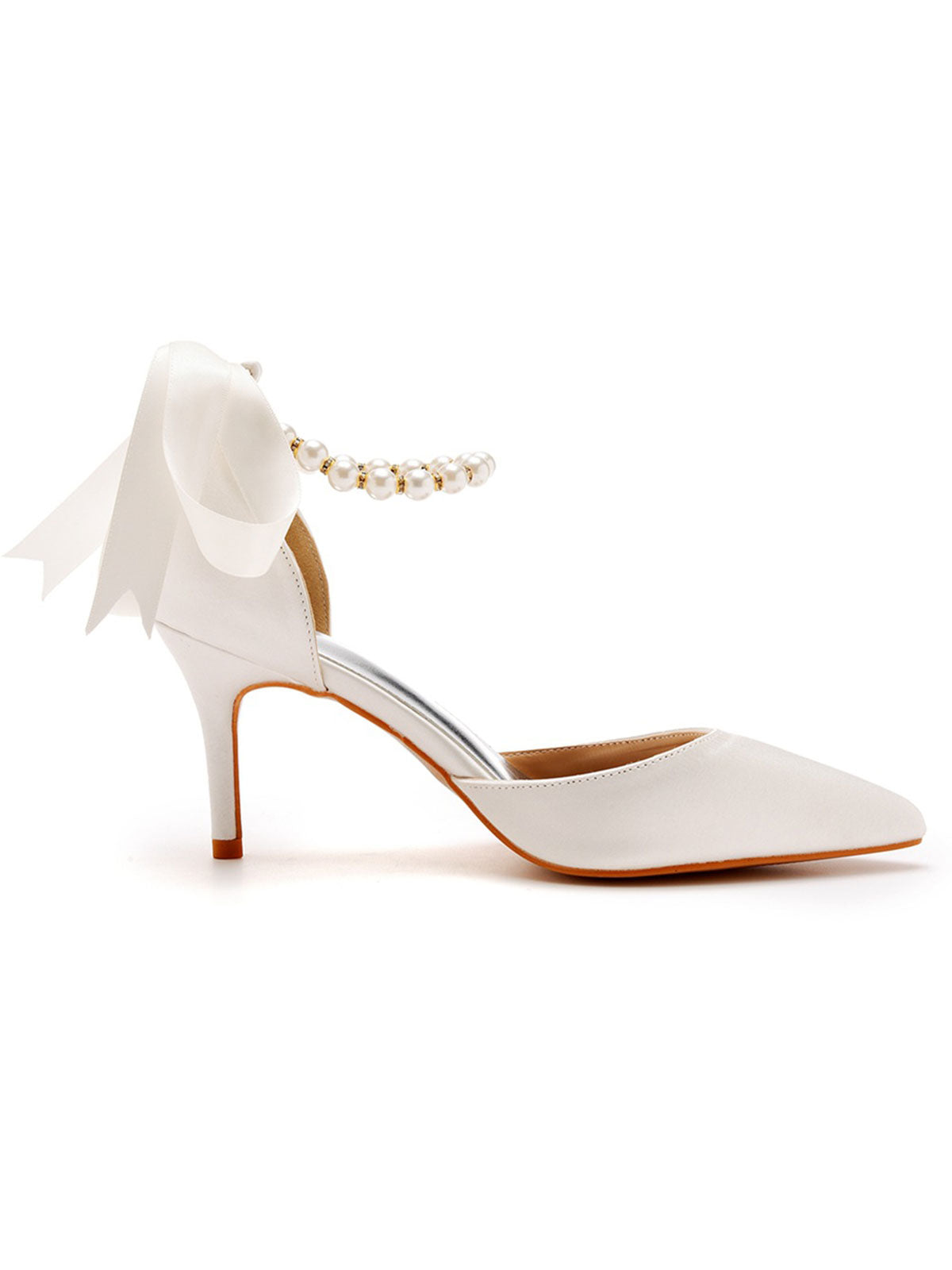 Talons hauts en satin à bout pointu et bride à la cheville avec ruban de perles