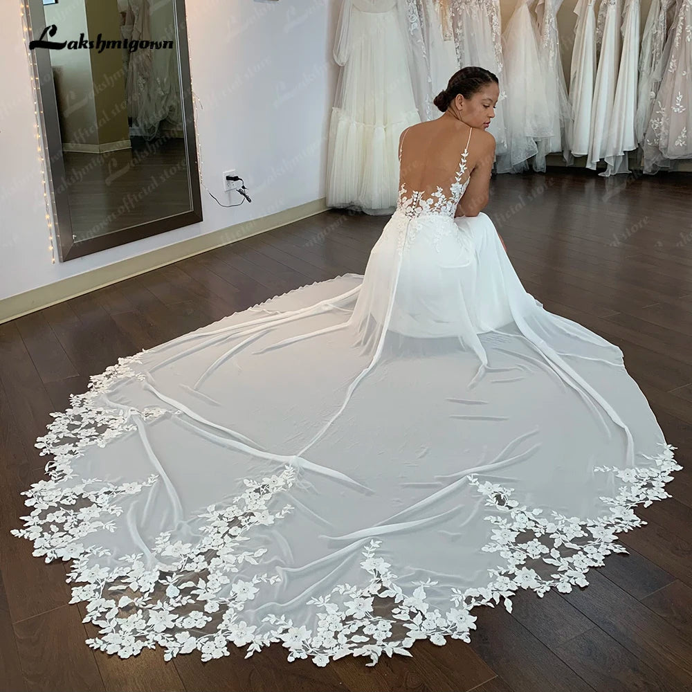 Roycebridal Elfenbein Spitze Applikationen Chiffon Bodenlang A-Linie Brautkleider Kapelle Schleppe Maßgefertigt V-Ausschnitt Brautkleid