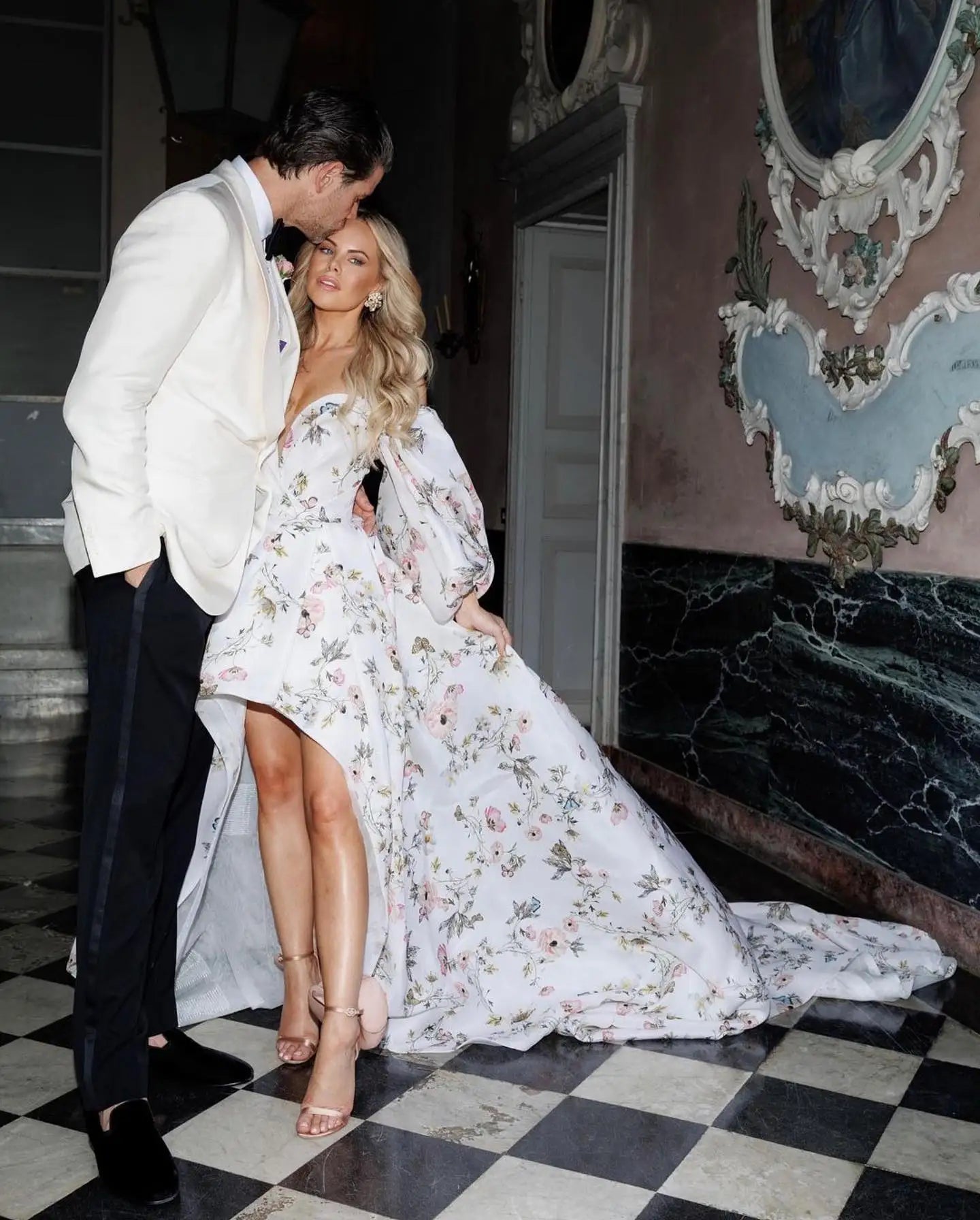 Roycebridal Floral Print A Line Wedding Dress Lace Appliques 2025 Luxury Bridal Boho Beach Wedding Gowns Backless