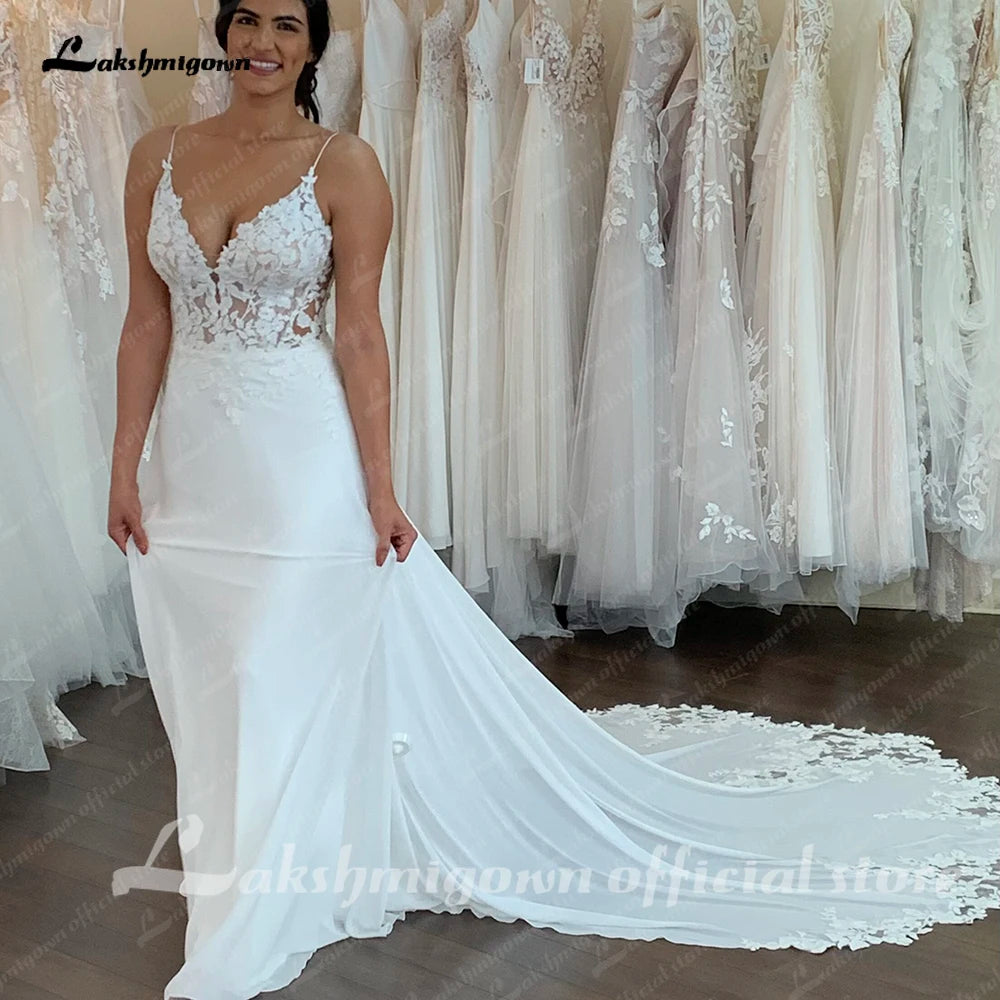 Roycebridal Elfenbein Spitze Applikationen Chiffon Bodenlang A-Linie Brautkleider Kapelle Schleppe Maßgefertigt V-Ausschnitt Brautkleid
