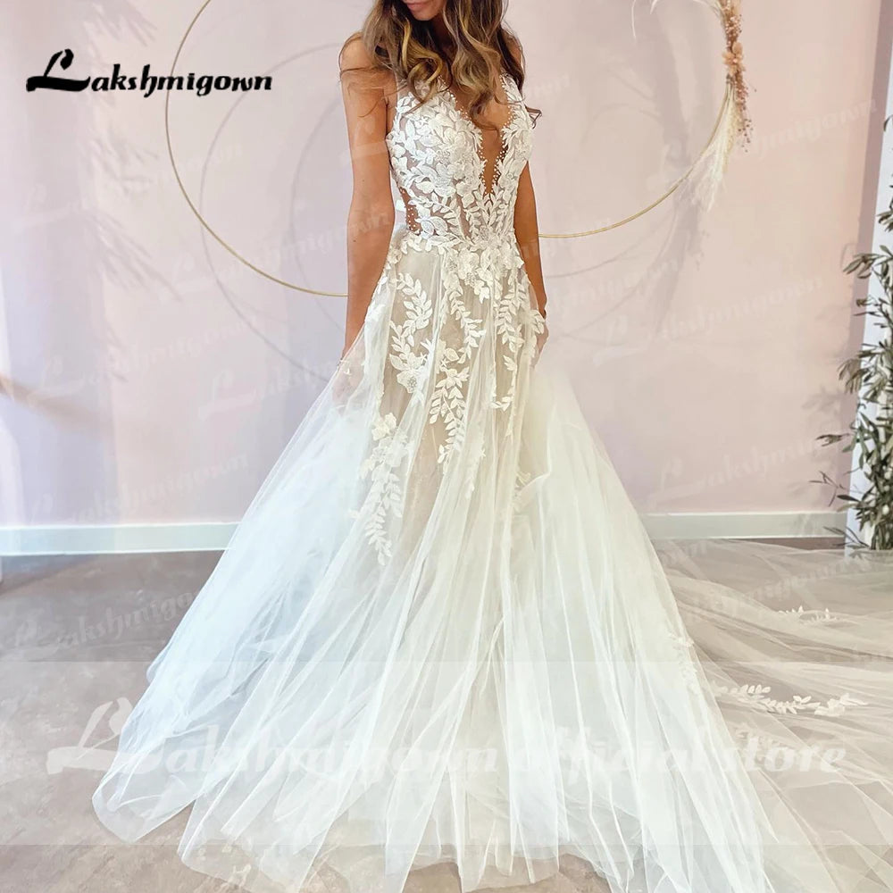 Sexy A-Line Backless Wedding Dress Vintage Lace Applique Beaded Off White Tulle Wedding Gowns Trouwjurk Long Bridal Dress